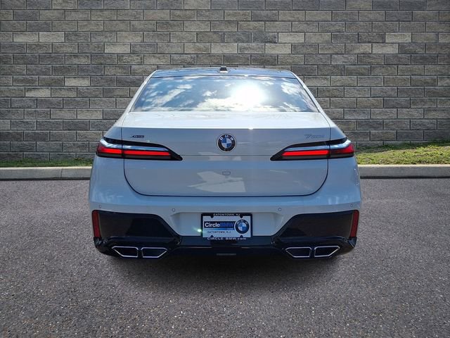 New 2026 BMW 760i xDrive image 5