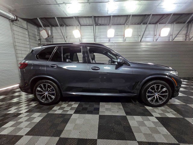 Used 2019 BMW X5 xDrive50i w/ M Sport Package image 9
