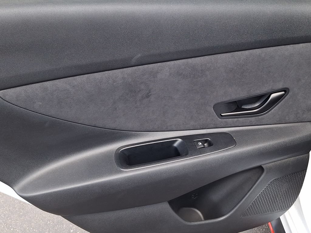 Certified 2025 Hyundai Elantra N FWD image 12