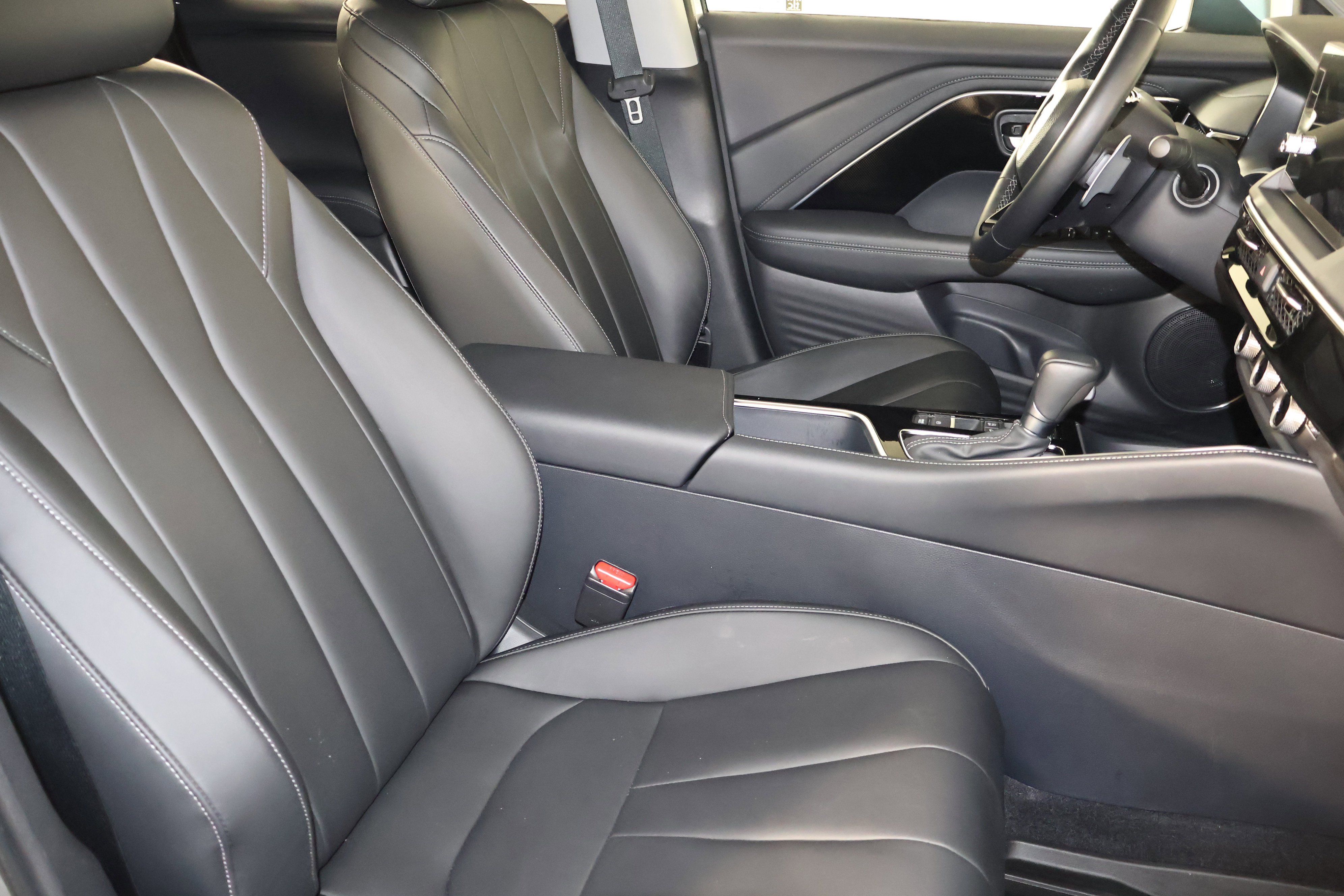 Certified 2025 Acura ADX AWD image 41