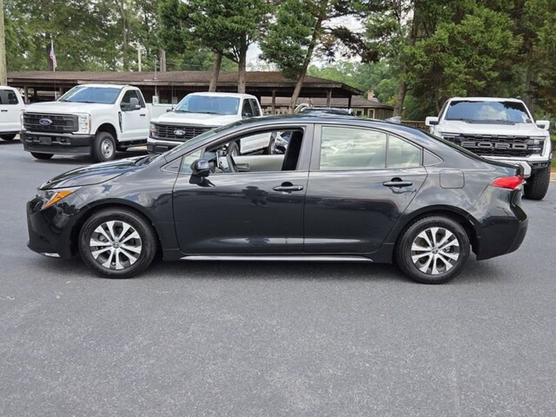 Used 2021 Toyota Corolla LE FWD image 5