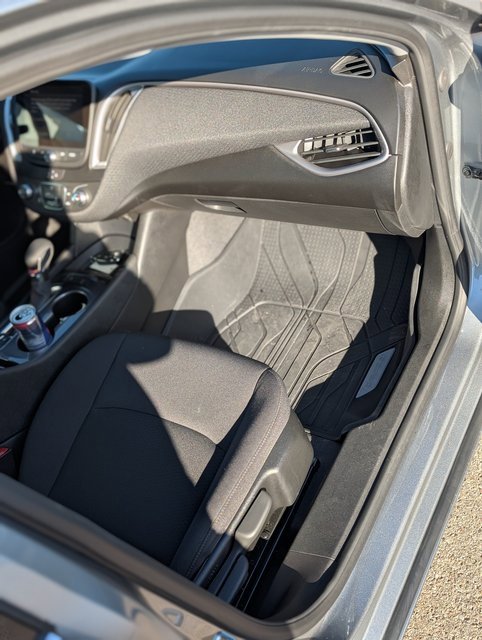 Used 2024 Chevrolet Malibu RS image 4