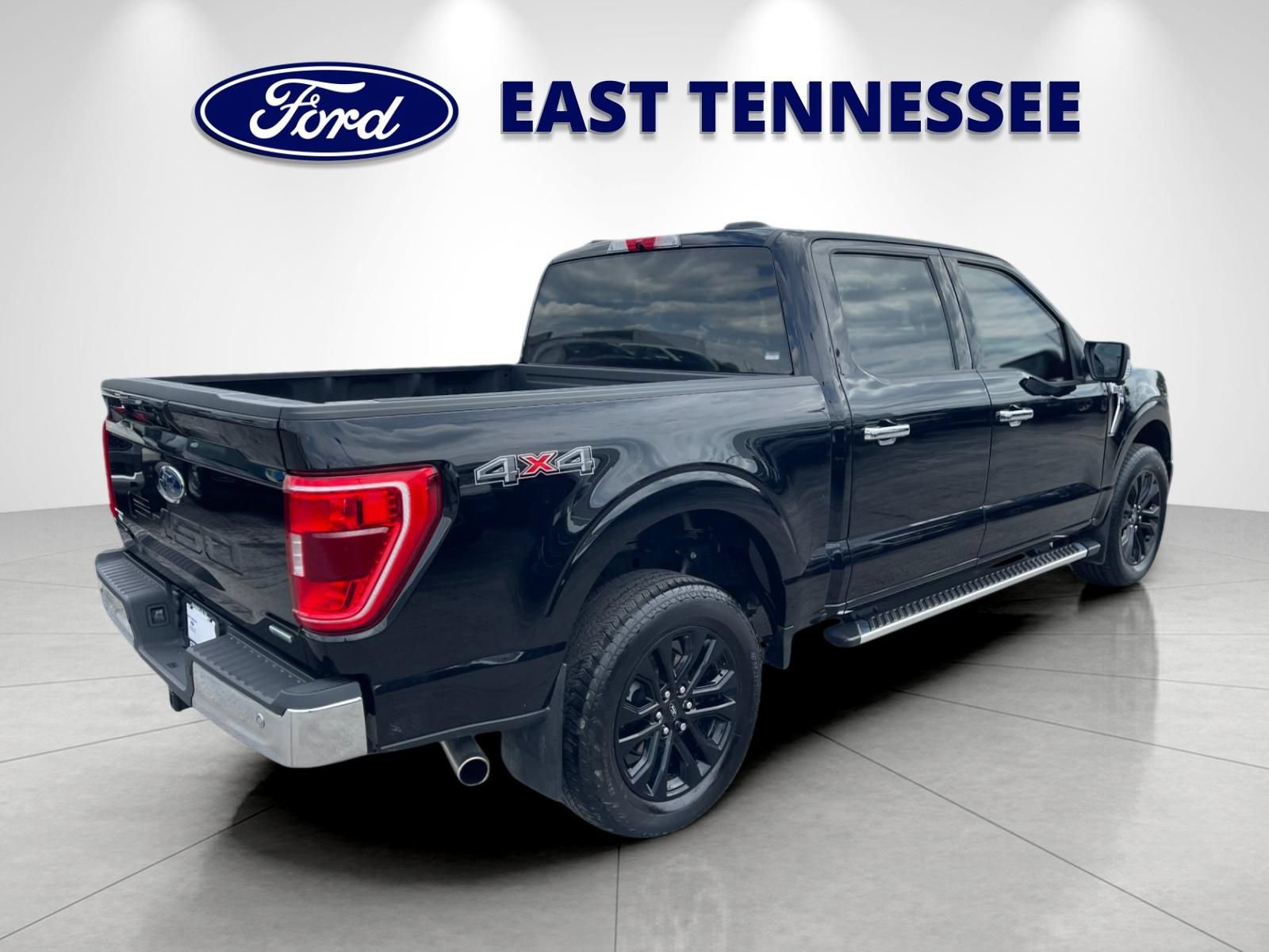 Used 2022 Ford F150 XLT w/ Equipment Group 302A High AWD/4WD image 3