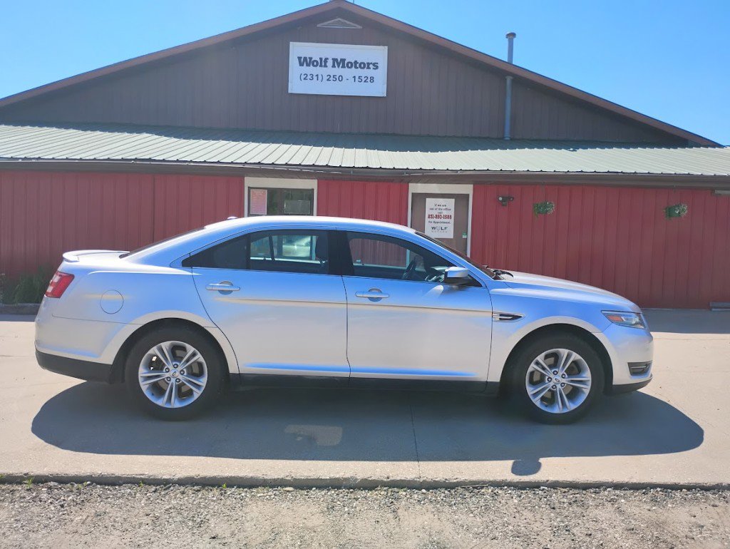 Used 2014 Ford Taurus SEL w/ Equipment Group 201A FWD image 1