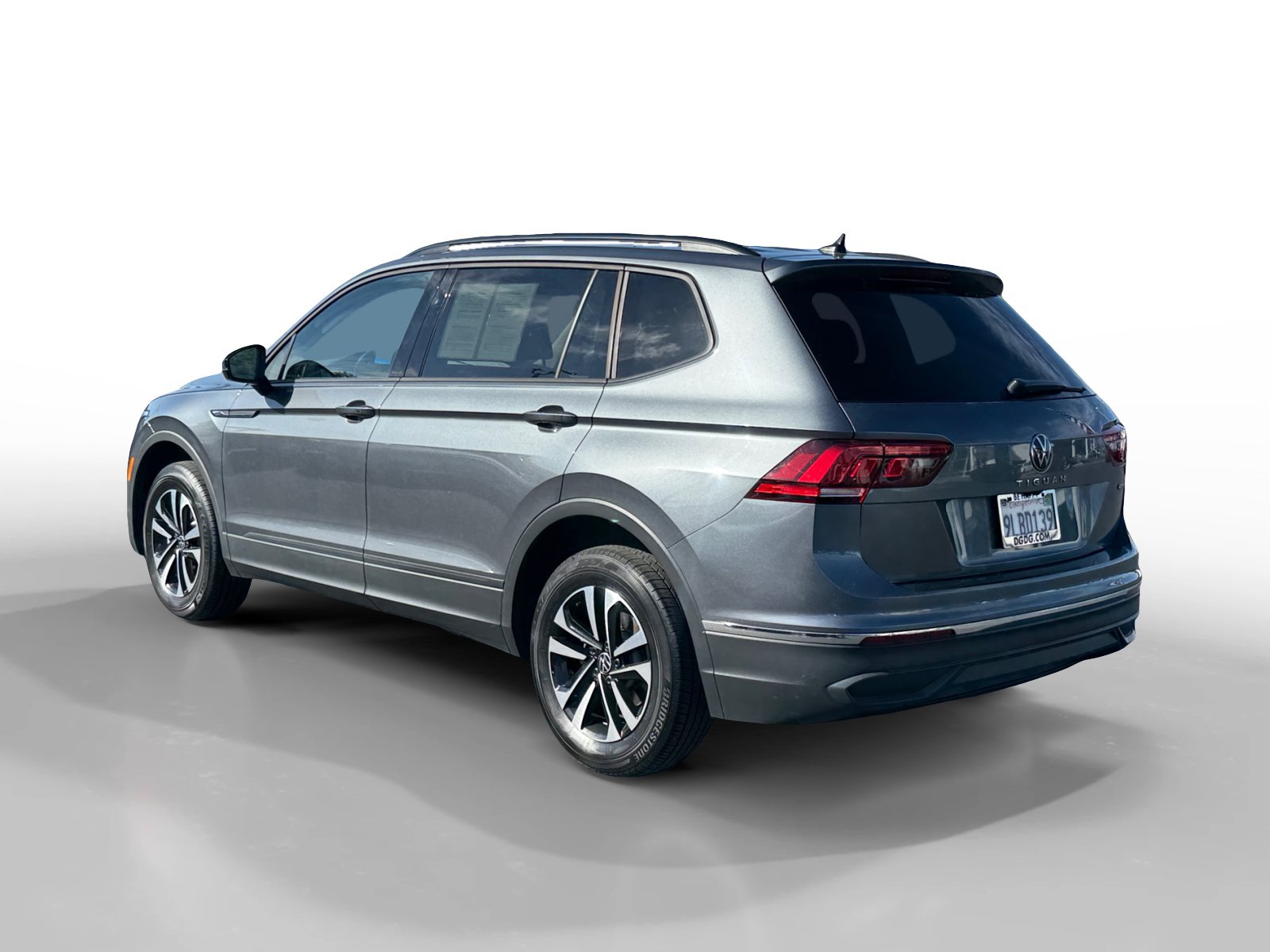 Certified 2024 Volkswagen Tiguan S AWD/4WD image 3