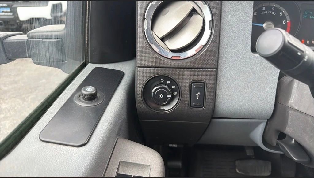 Used 2011 Ford F250 XLT w/ XLT Interior Pkg image 20