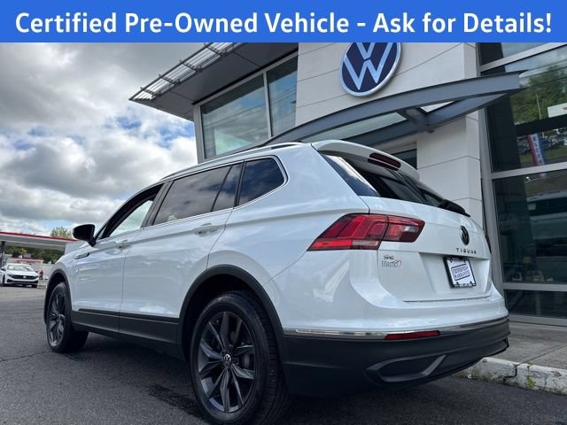Certified 2023 Volkswagen Tiguan SE w/ Panoramic Sunroof Package AWD/4WD image 8