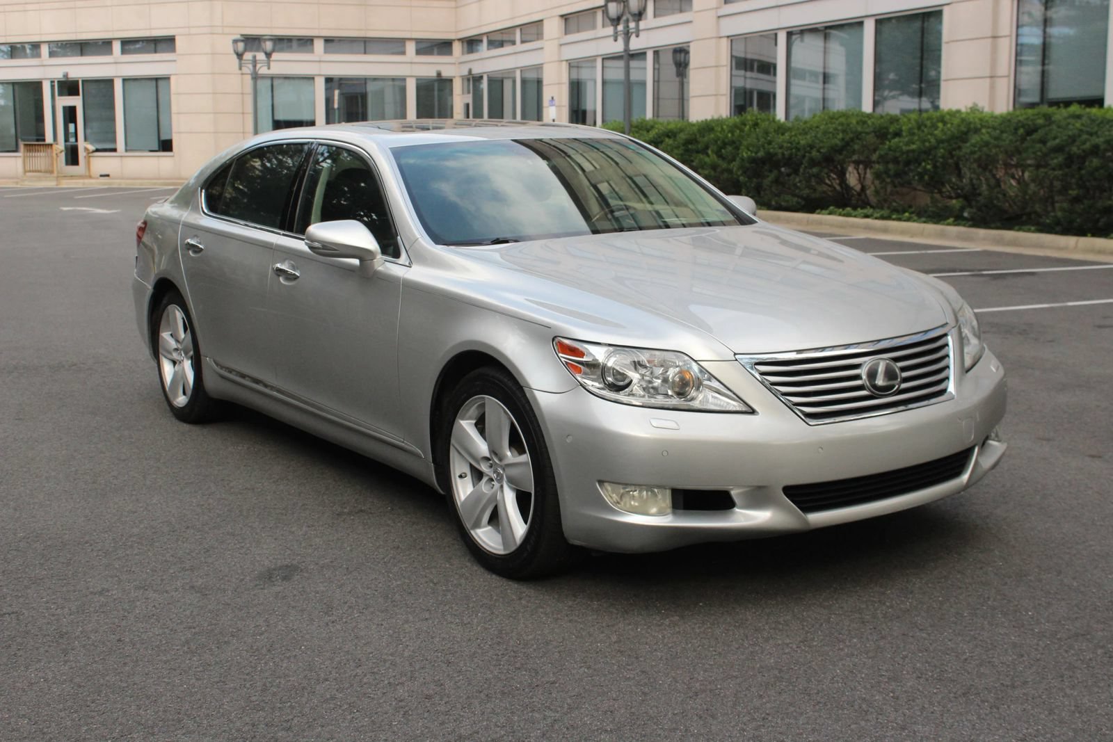 Used 2011 Lexus LS 460 L w/ Luxury Pkg