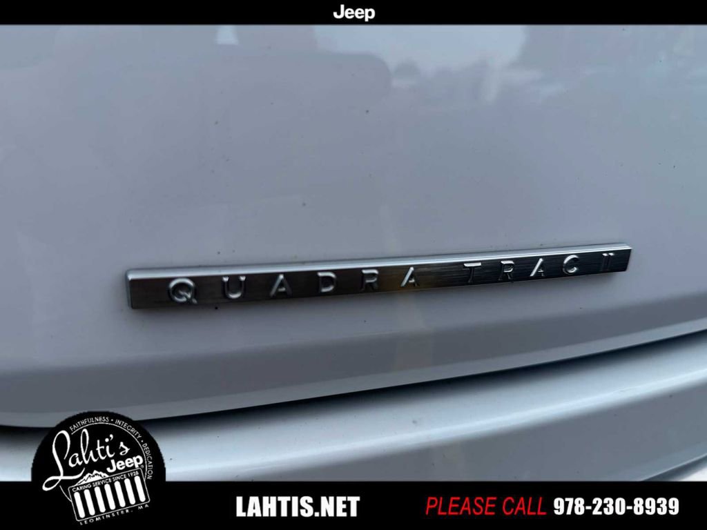 Used 2022 Jeep Wagoneer Series III w/ Premium Group I image 25