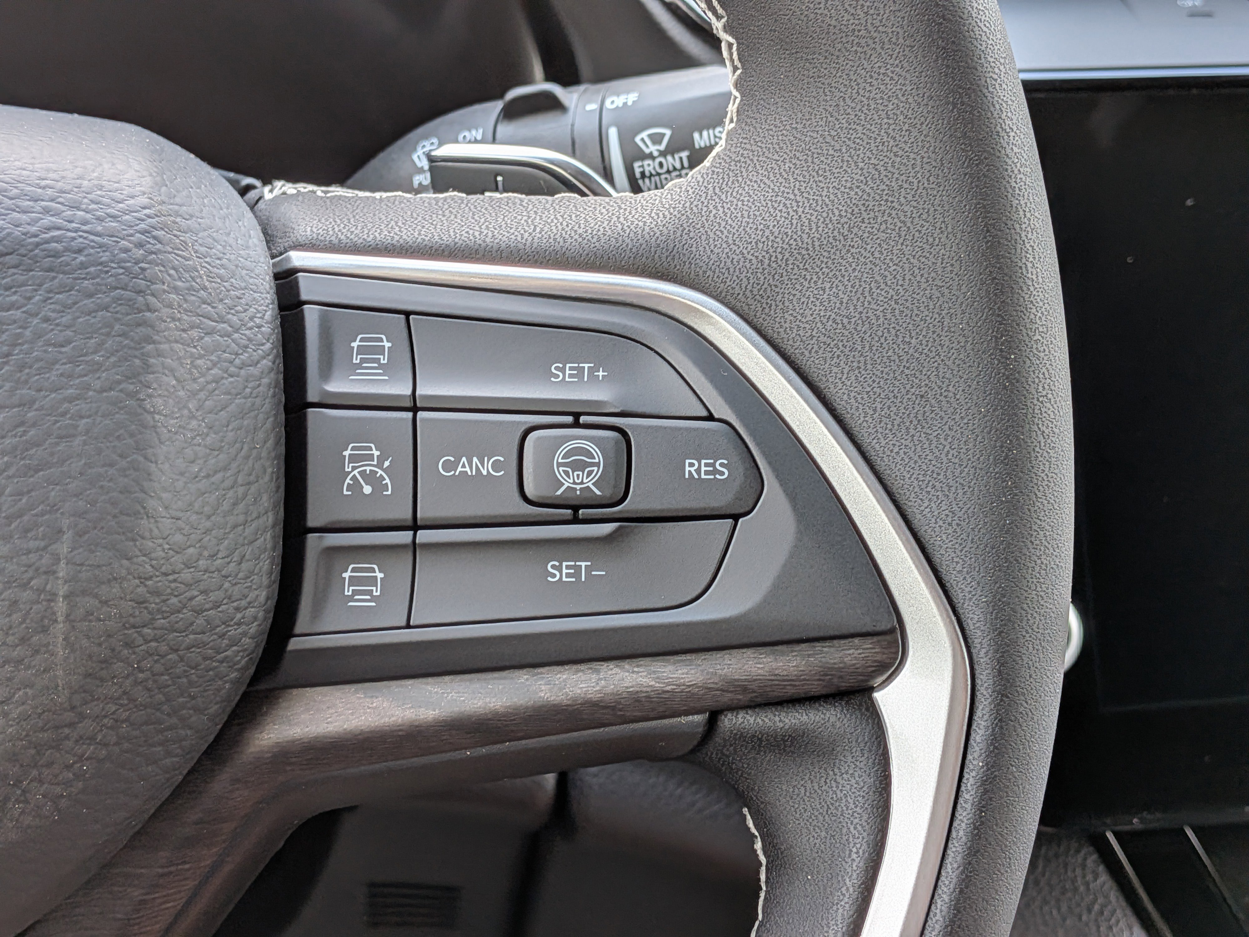 New 2026 Jeep Grand Cherokee Limited w/ Limited Altitude Package RWD image 23