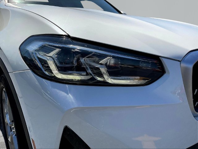 Used 2023 BMW X4 xDrive30i w/ Premium Package AWD/4WD image 34