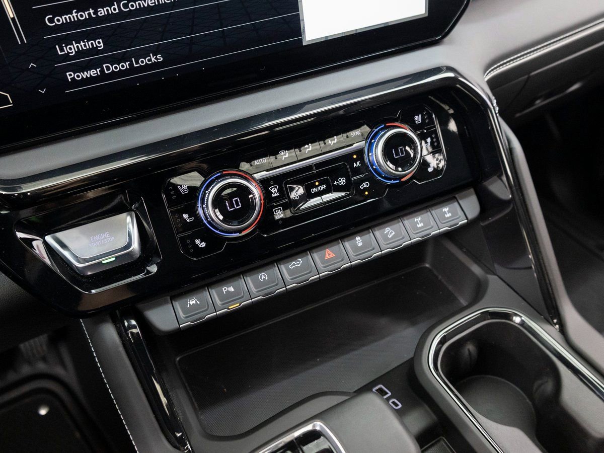 Used 2025 GMC Sierra 1500 AT4X image 16