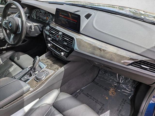 Used 2018 BMW M550i xDrive AWD/4WD image 30