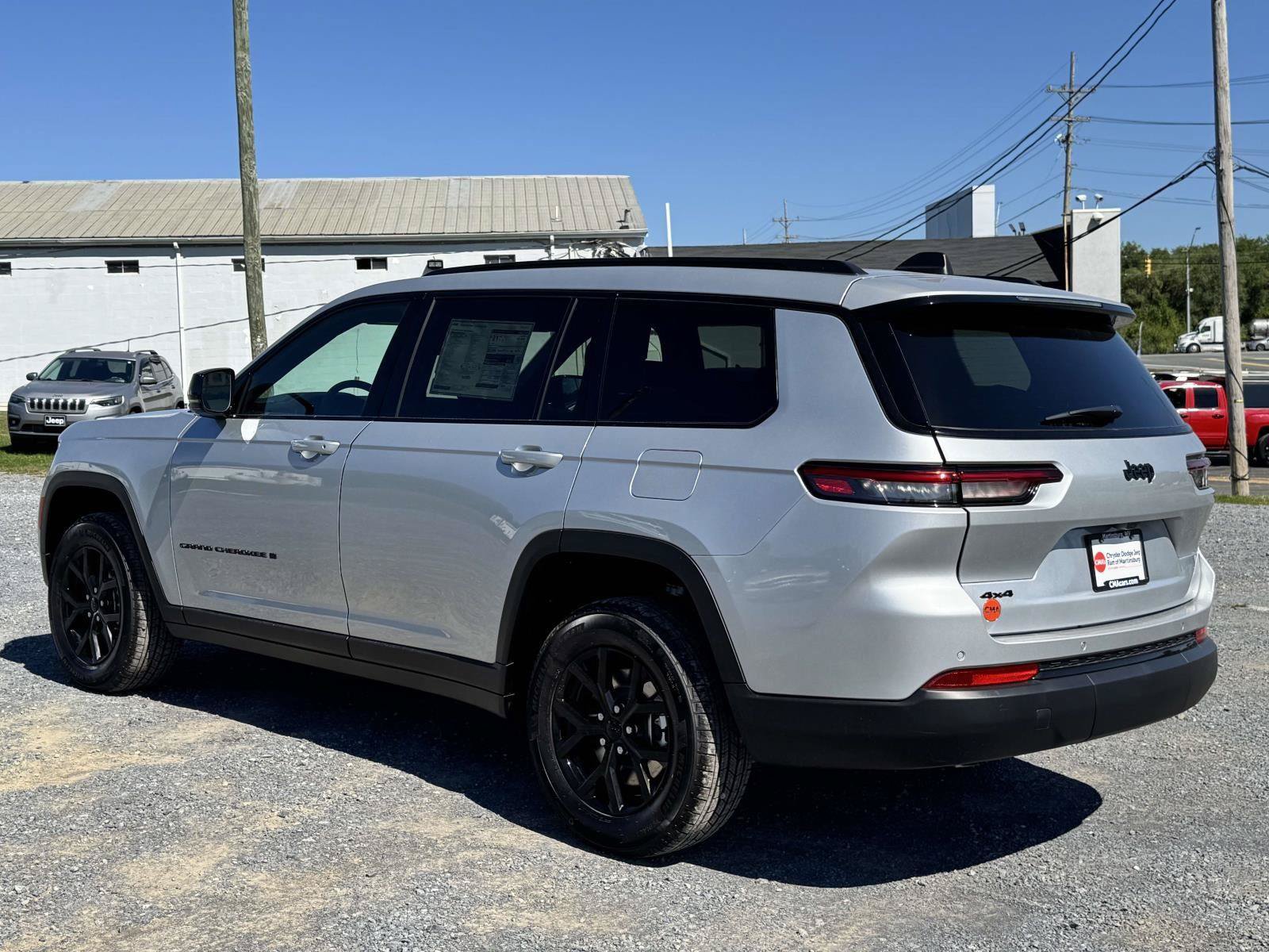 New 2025 Jeep Grand Cherokee L Altitude AWD/4WD image 22