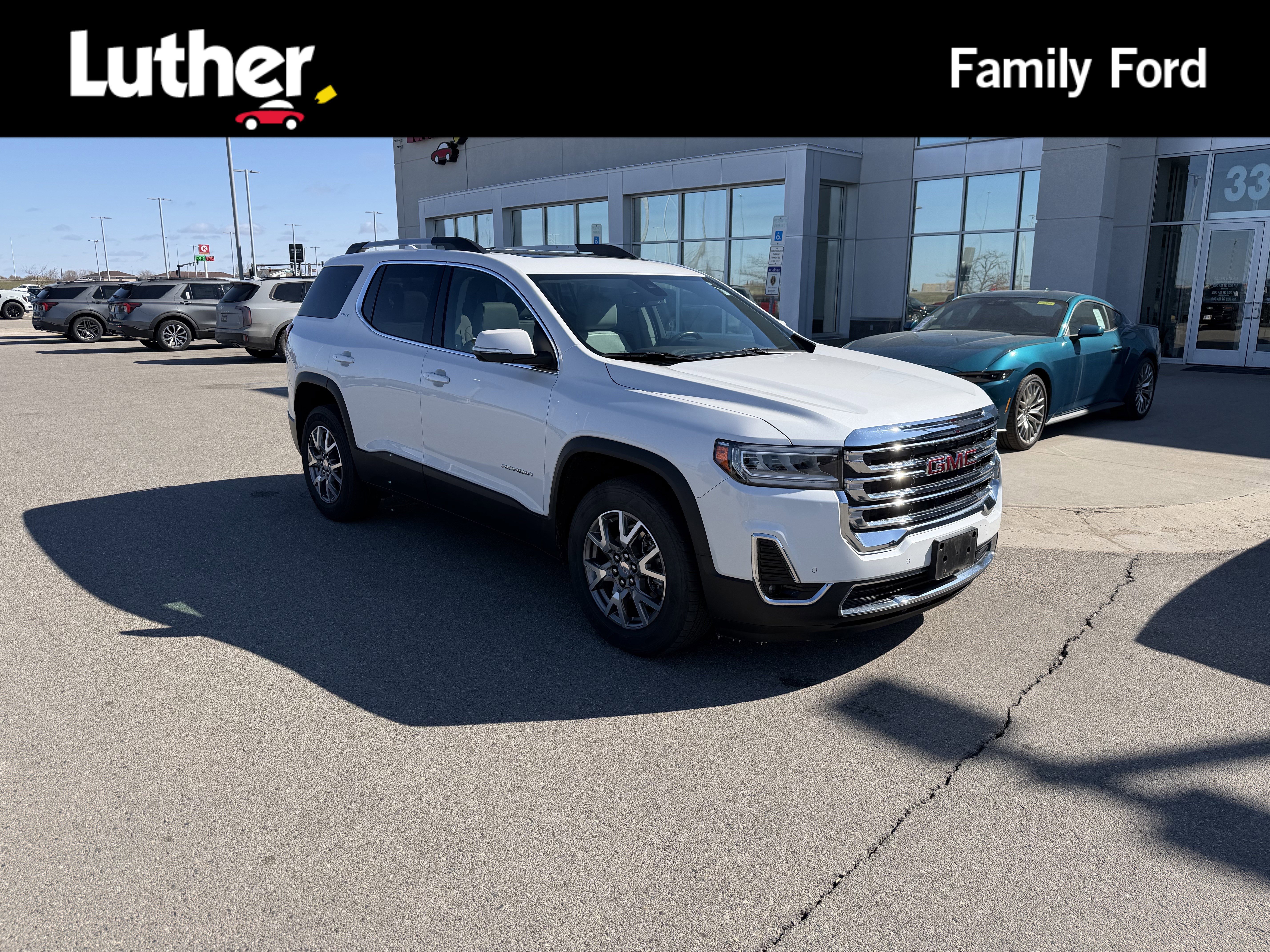 Used 2021 GMC Acadia SLT w/ Preferred Package AWD/4WD image 1