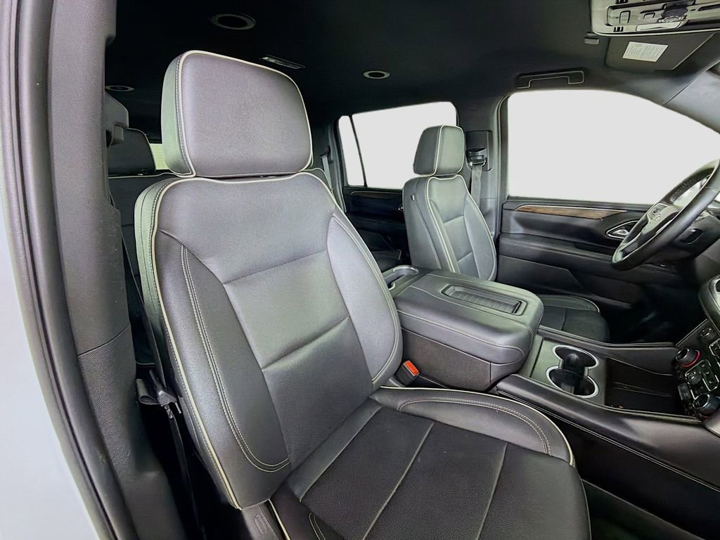 Used 2023 Chevrolet Suburban Premier RWD image 32