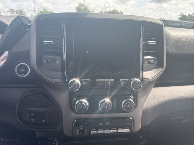 New 2026 RAM 3500 Tradesman w/ Chrome Appearance Group A AWD/4WD image 16