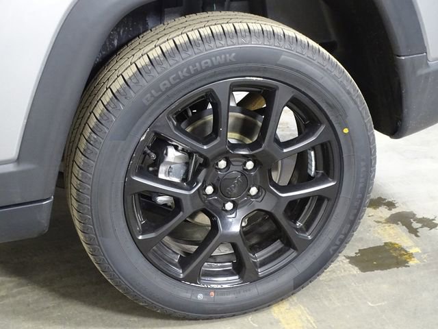 Used 2023 Jeep Compass Altitude image 33