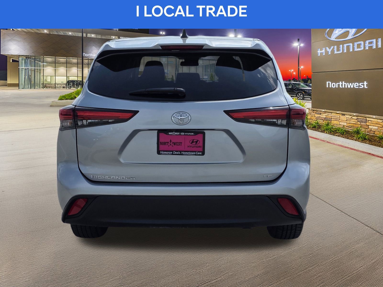 Used 2023 Toyota Highlander L image 8