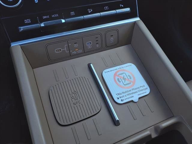 Used 2025 Hyundai Santa Fe Limited image 22