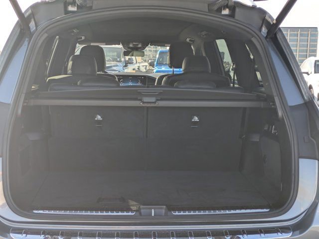 Used 2022 Mercedes-Benz GLS 450 4MATIC image 11