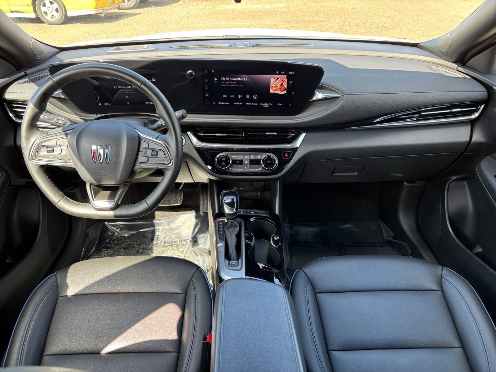 Used 2025 Buick Envista Sport Touring FWD image 33