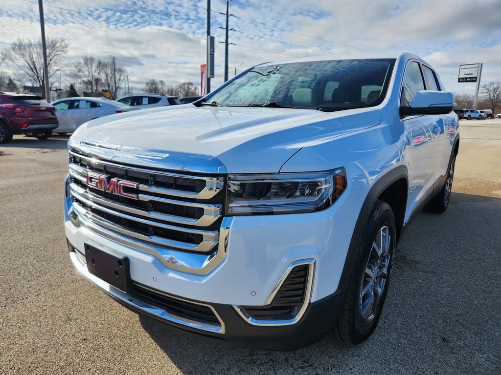 Used 2022 GMC Acadia SLE FWD image 4