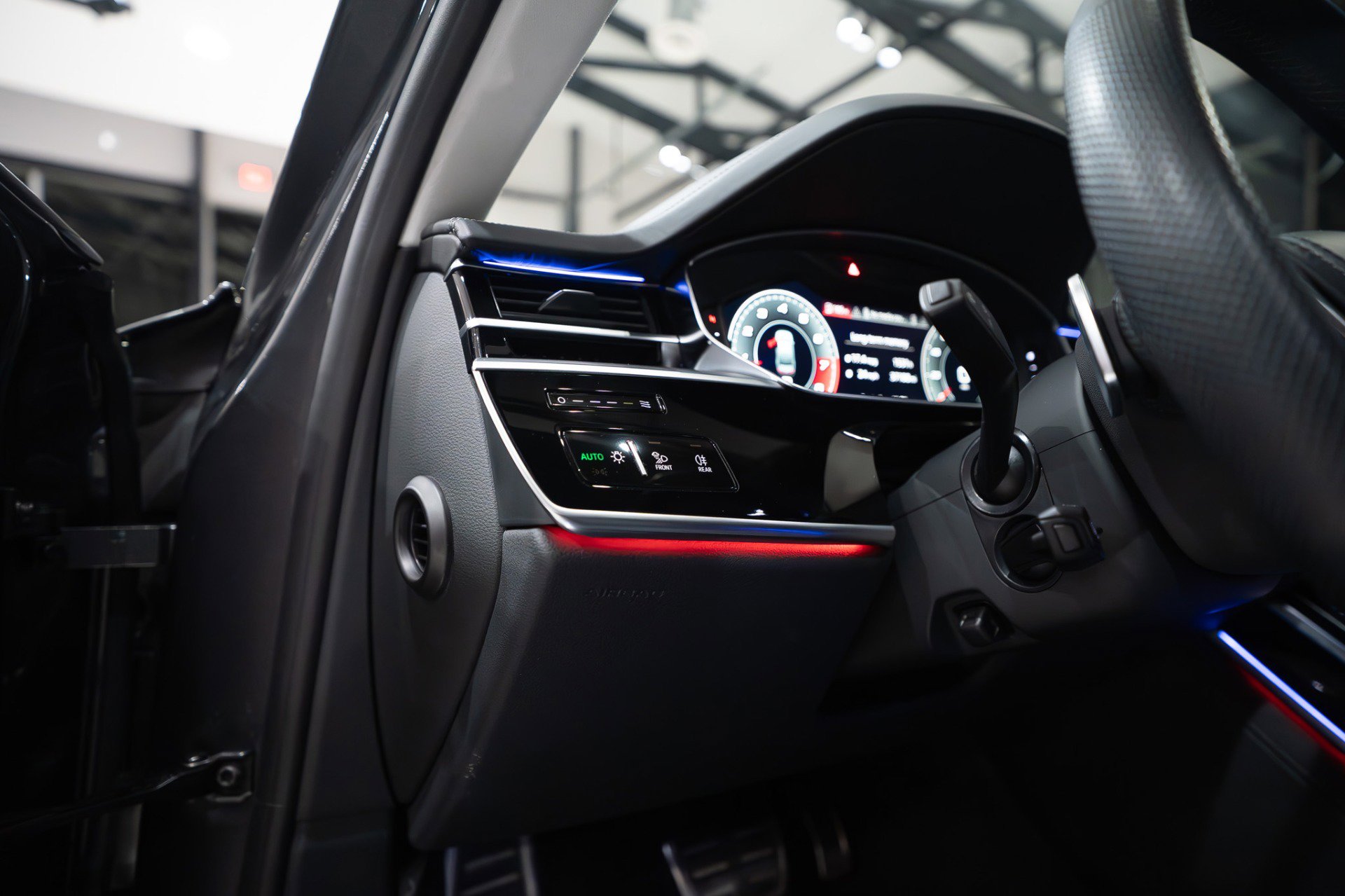 Used 2023 Audi S8 w/ S8 Comfort Plus Package image 22