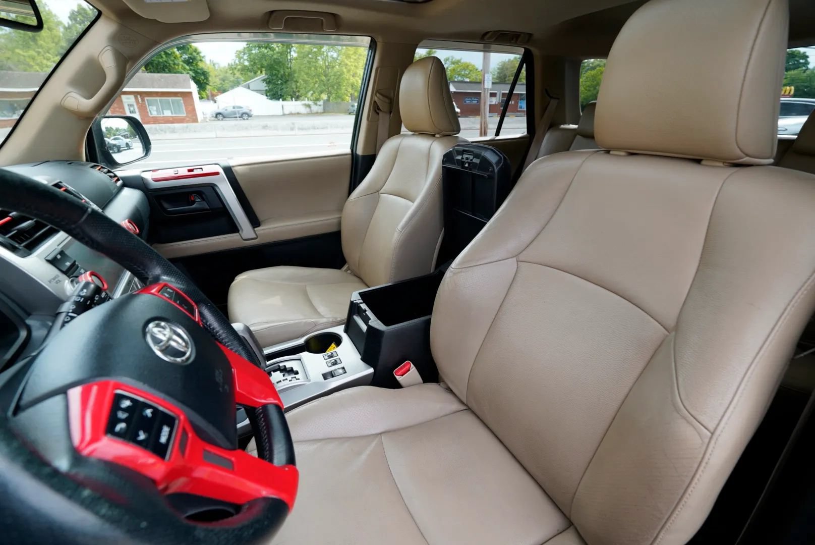 Used 2010 Toyota 4Runner Limited AWD/4WD image 21