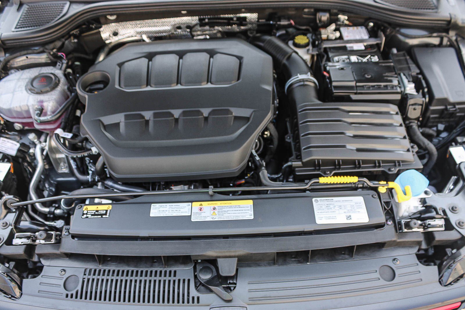 Used 2026 Volkswagen GTI SE FWD image 28
