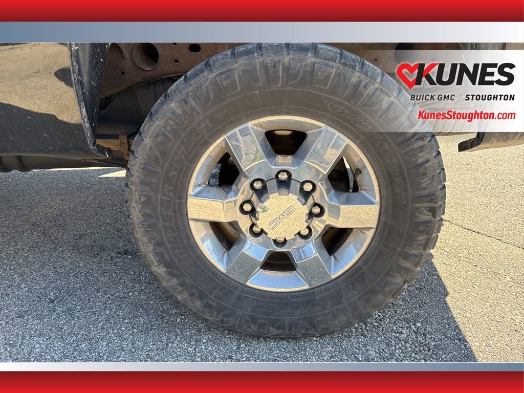 Used 2014 GMC Sierra 2500 SLT w/ SLT Convenience Package image 17