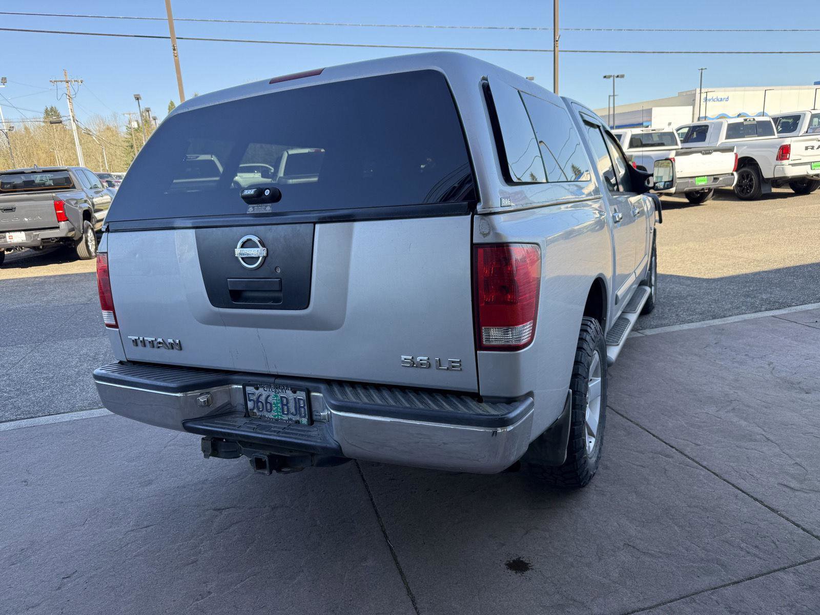 Used 2004 Nissan Titan LE w/ (SAB) Side-Airbag Pkg image 4