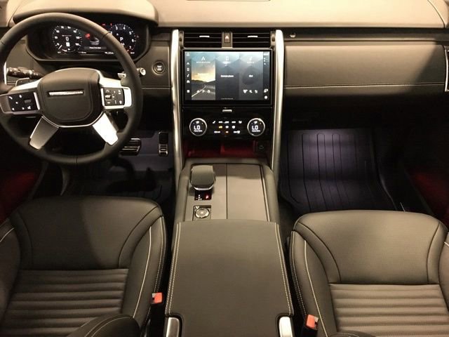New 2023 Land Rover Discovery HSE R-Dynamic image 27