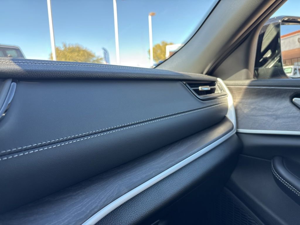 New 2026 Jeep Grand Cherokee Altitude AWD/4WD image 34