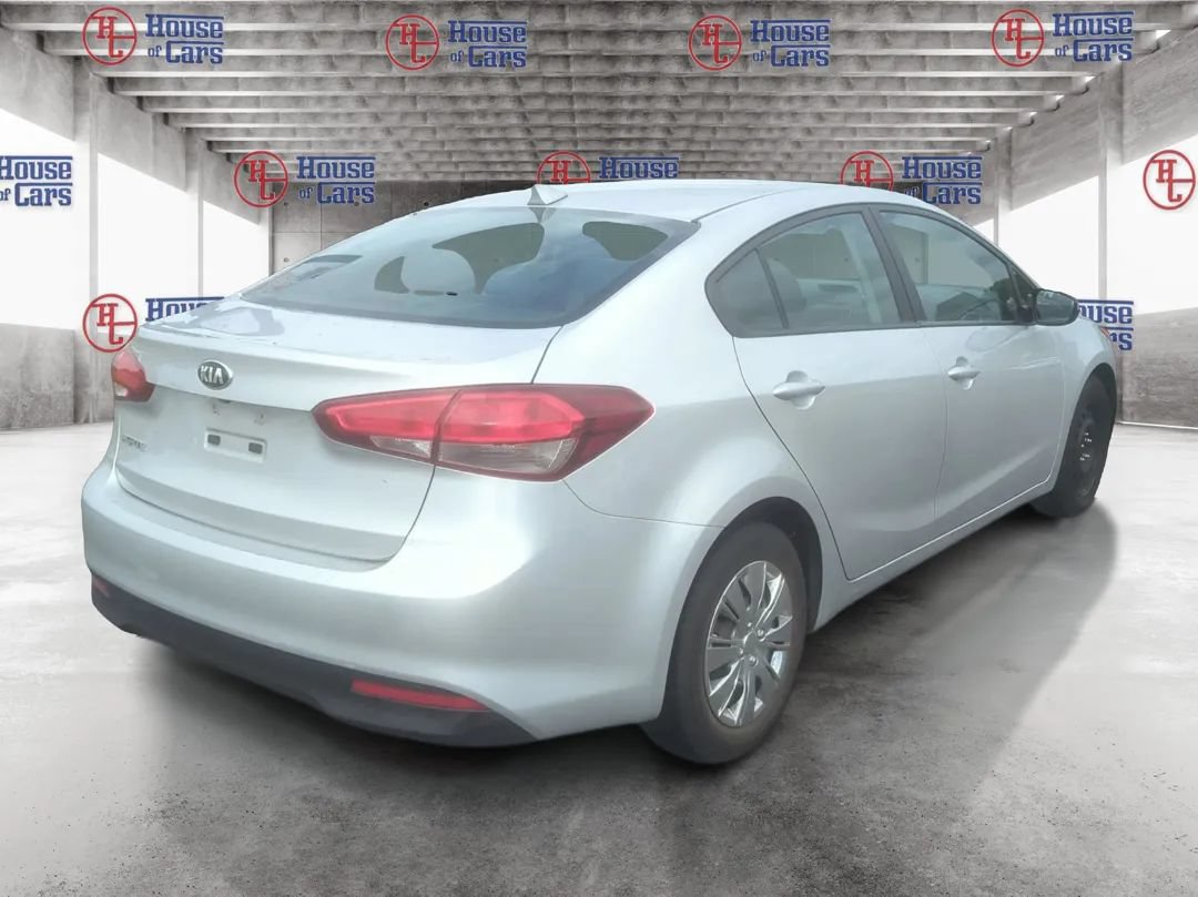 Used 2017 Kia Forte LX w/ LX Popular Package FWD image 5
