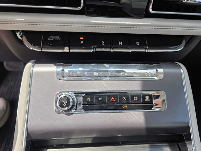 New 2026 Lincoln Aviator 2WD image 12