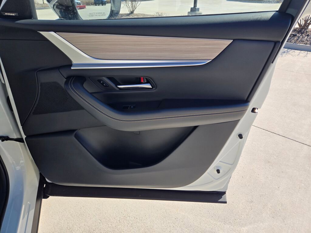 New 2026 MAZDA CX-90 Plug-In Hybrid w/Premium Sport image 7