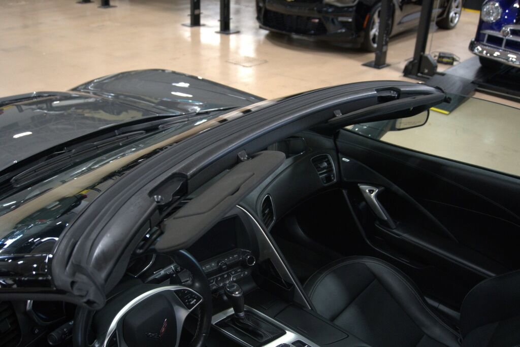 Used 2016 Chevrolet Corvette Stingray Coupe w/ 2LT Preferred Equipment Group image 18