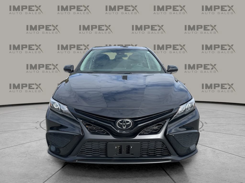 Used 2024 Toyota Camry SE image 8