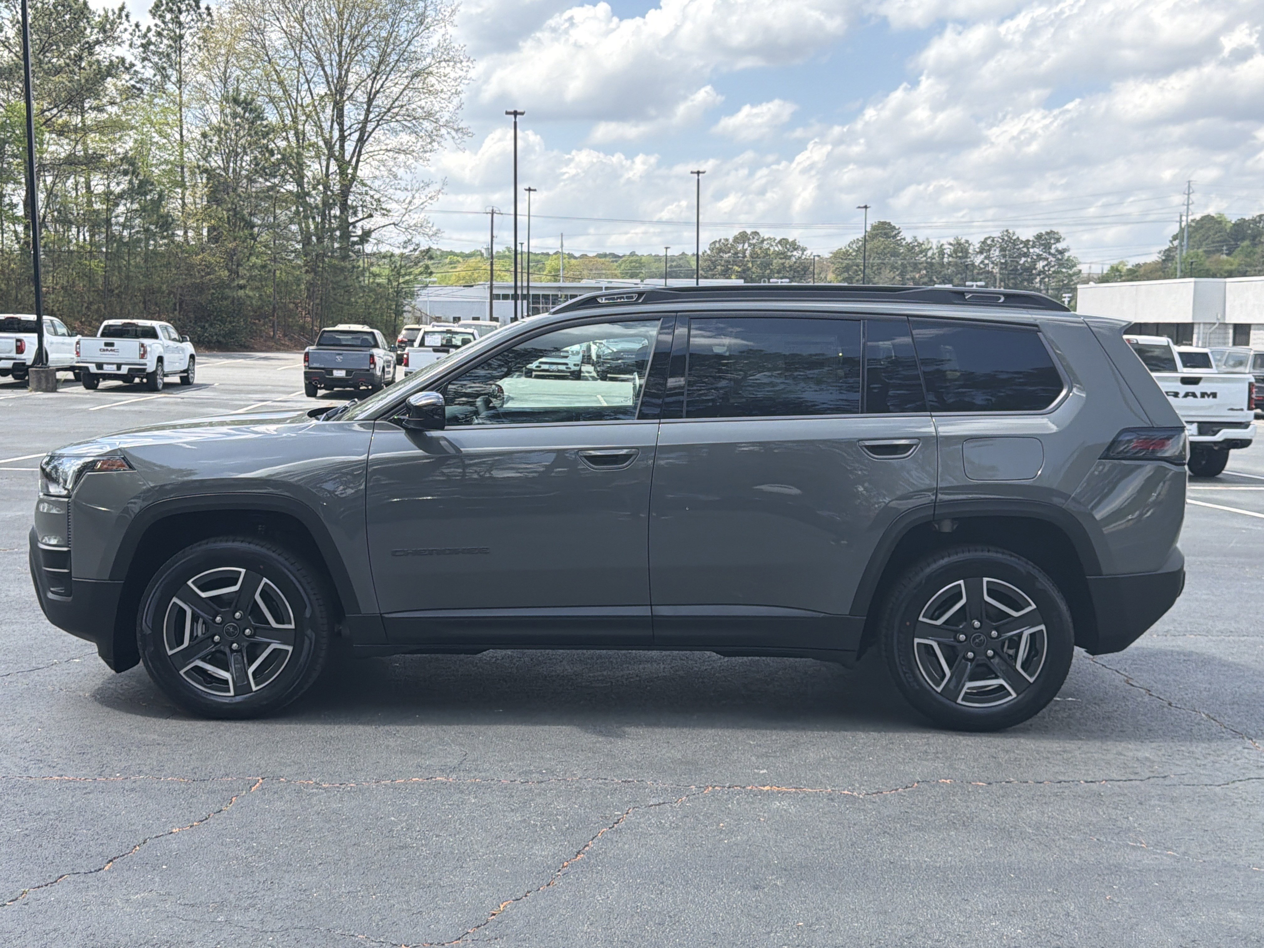 New 2026 Jeep Cherokee Laredo image 4