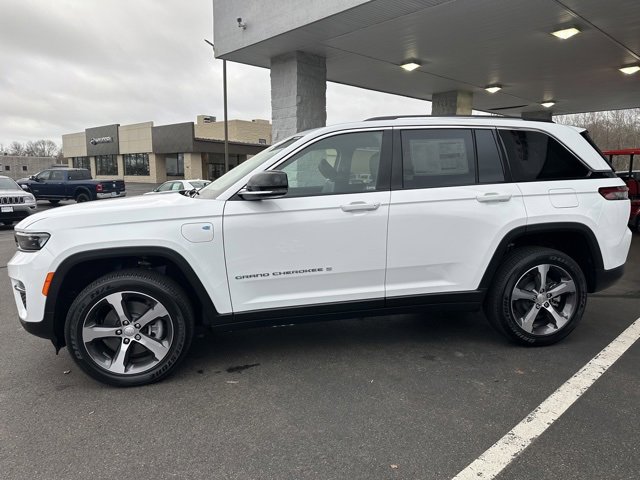 New 2024 Jeep Grand Cherokee Limited 4xe image 6