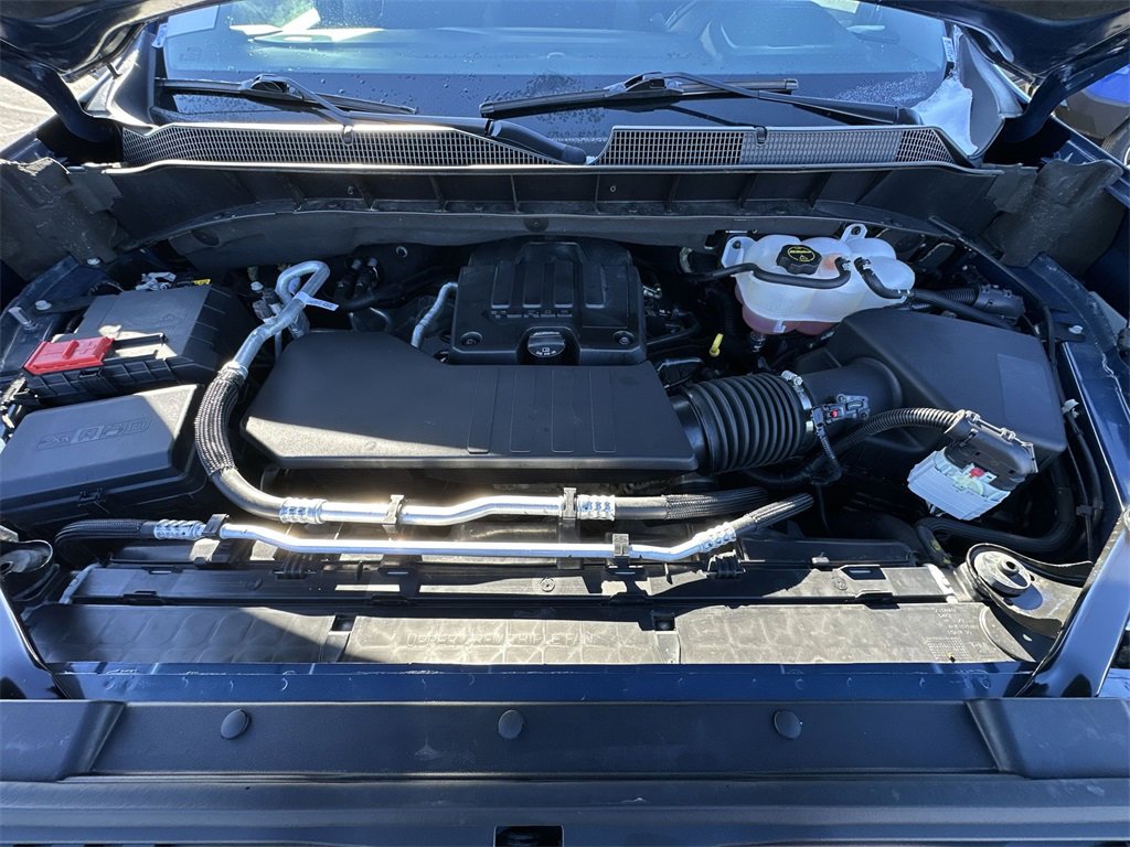 Used 2024 Chevrolet Silverado 1500 LT image 24