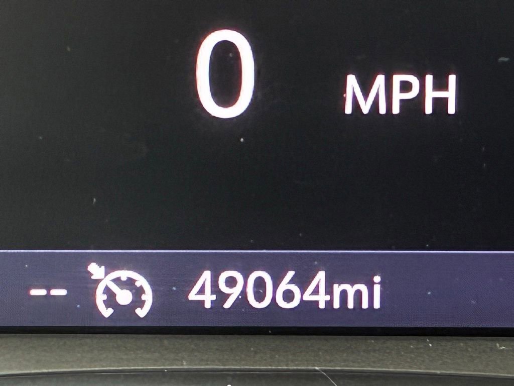 Used 2020 Chevrolet Traverse LT w/ LPO, Floor Liner Package image 25