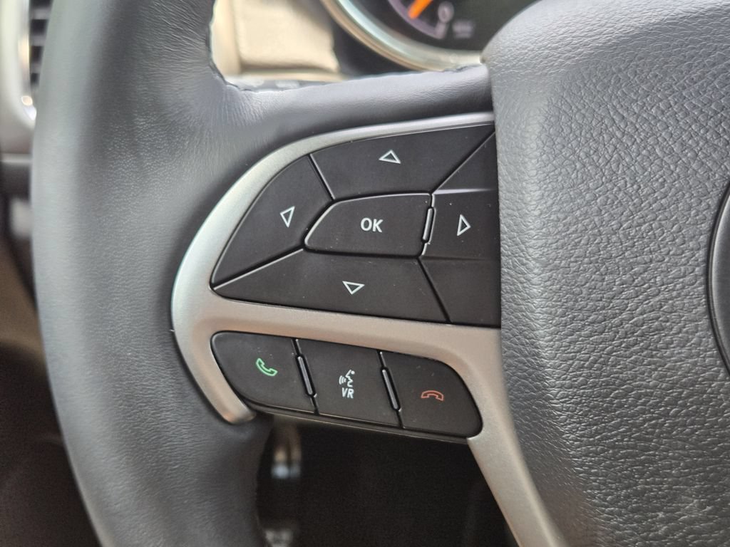 Used 2019 Jeep Grand Cherokee Altitude AWD/4WD image 27