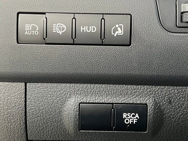 Used 2016 Lexus LX 570 4WD w/ Luxury Package image 31
