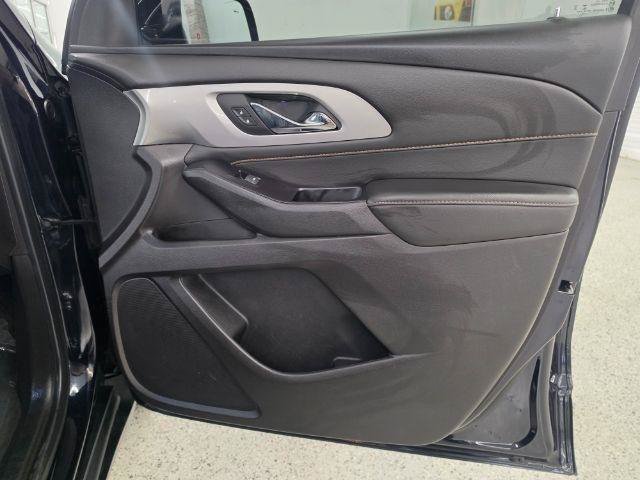 Used 2020 Chevrolet Traverse LT AWD/4WD image 34