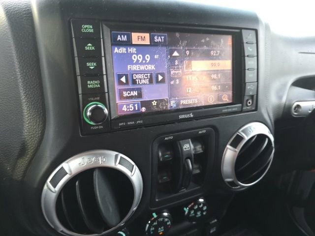 Used 2013 Jeep Wrangler Unlimited Sahara w/ Connectivity Group image 10