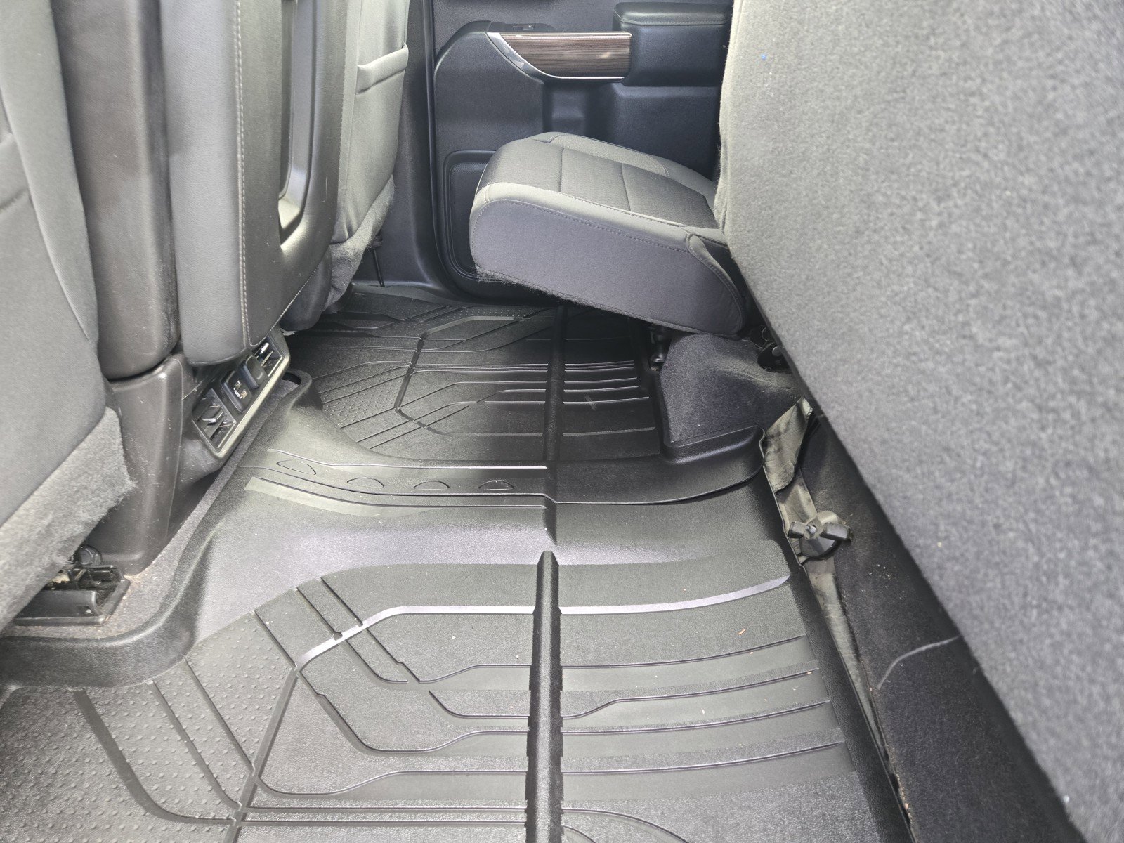 Used 2019 Chevrolet Silverado 1500 RST AWD/4WD image 20