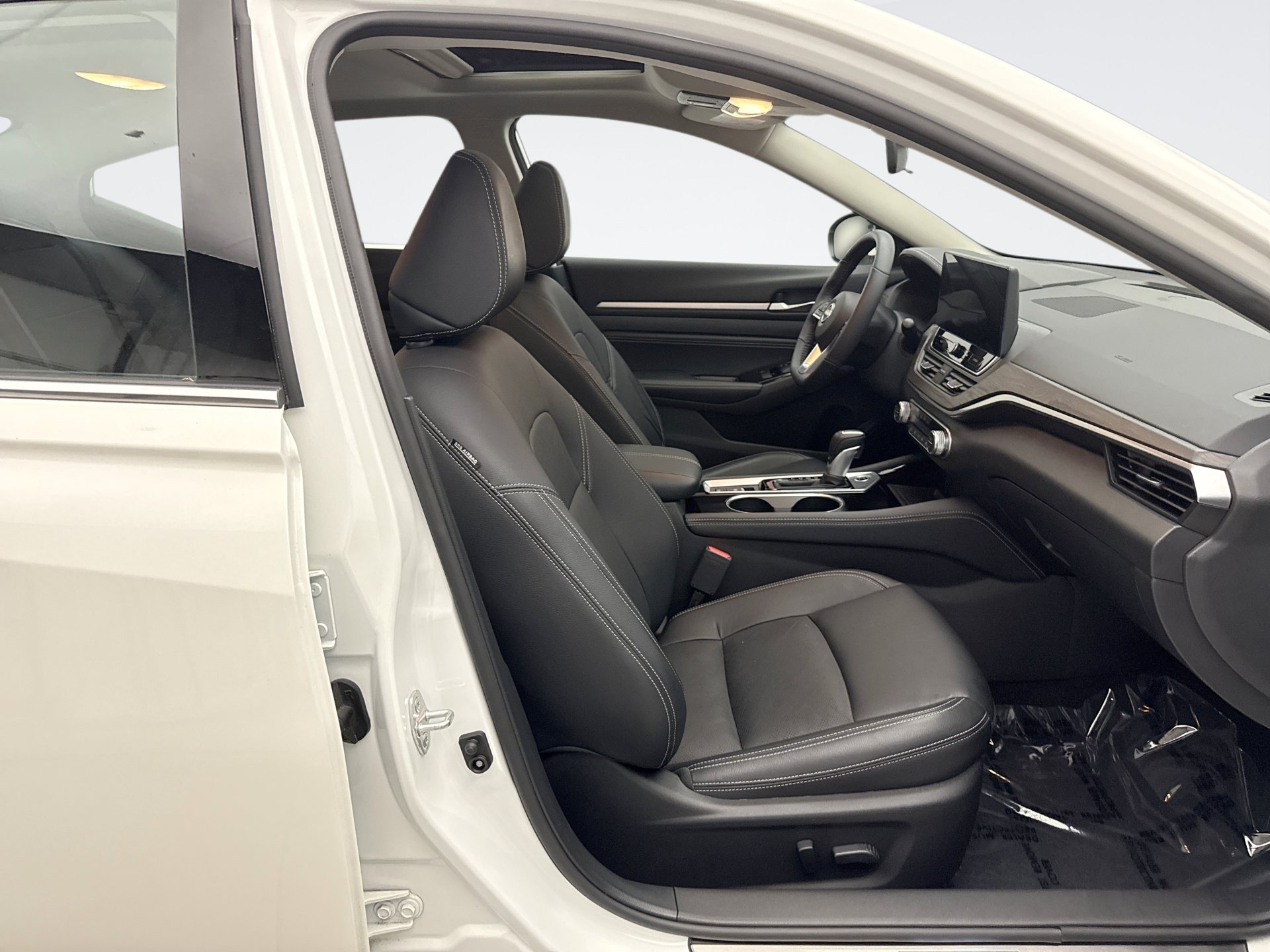 Used 2023 Nissan Altima 2.5 SL AWD/4WD image 19