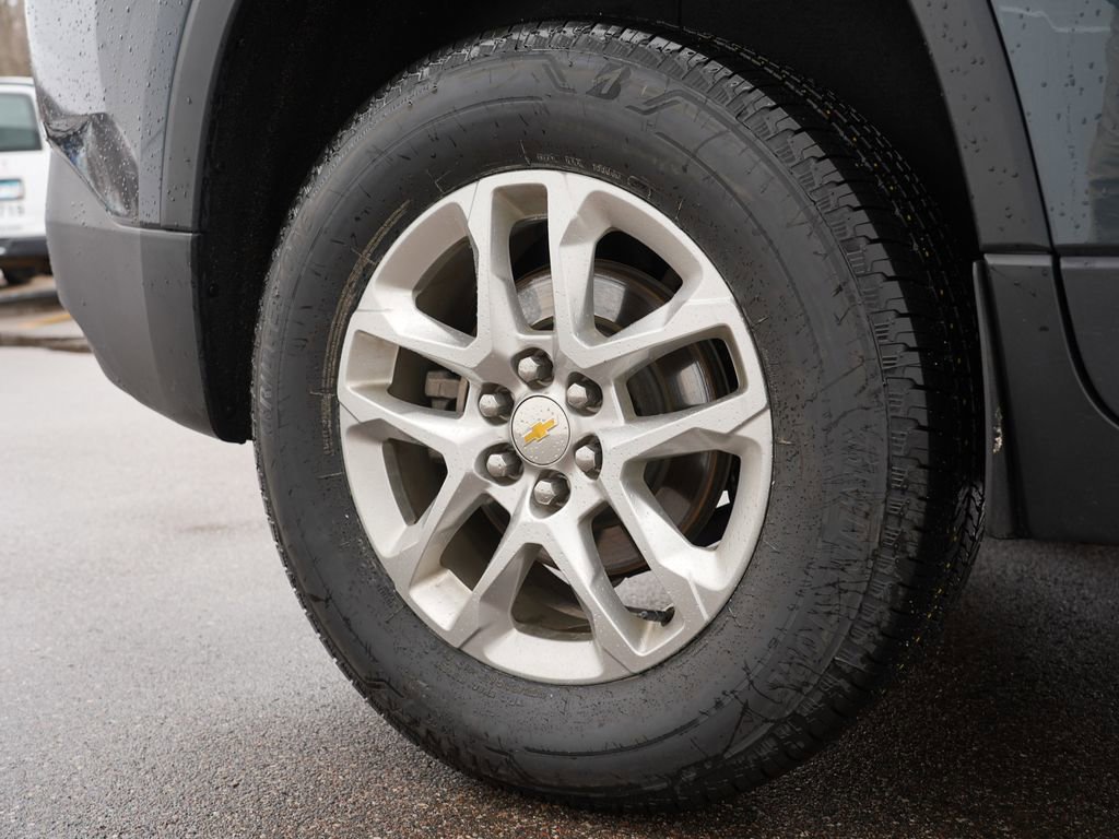 Used 2020 Chevrolet Traverse LT image 30